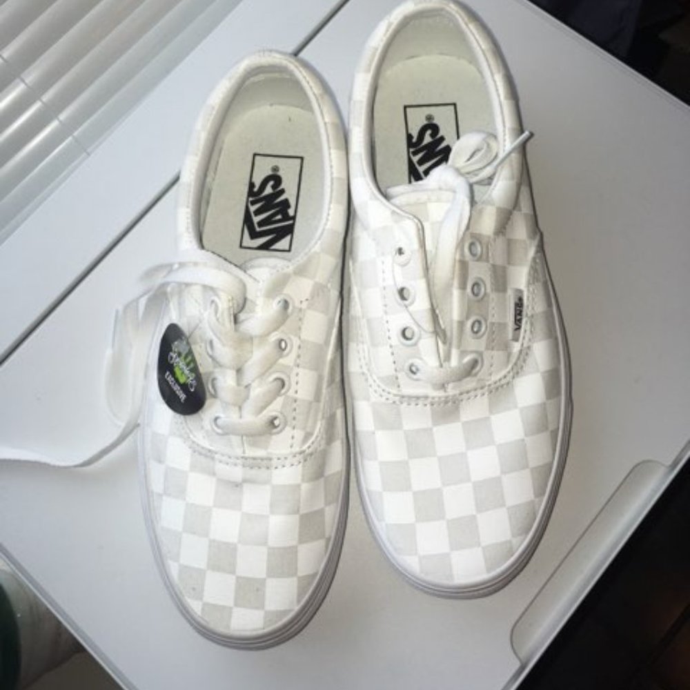 Van's White Checkerboard Unisex Skateboarder Shoes
